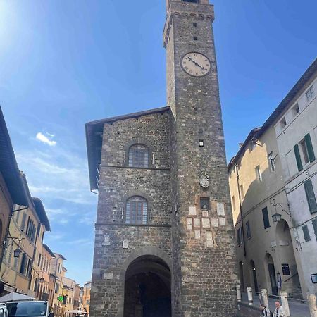 Guesthouse Da Idolina Dal 1946 Montalcino Buitenkant foto