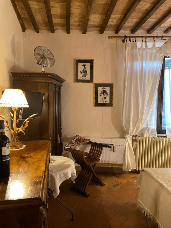 Guesthouse Da Idolina Dal 1946 Montalcino Buitenkant foto