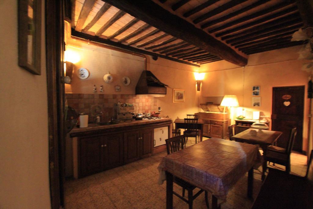 Guesthouse Da Idolina Dal 1946 Montalcino Buitenkant foto